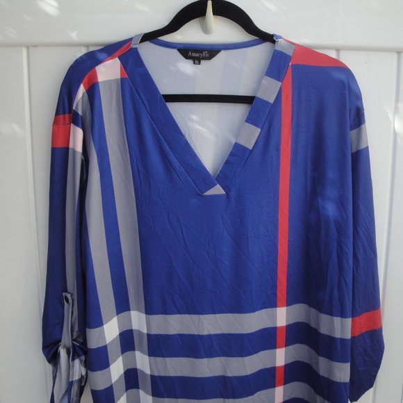 Amaryllis Royal Blue, Red- White Top Plaid Top XL - Picture 3 of 4